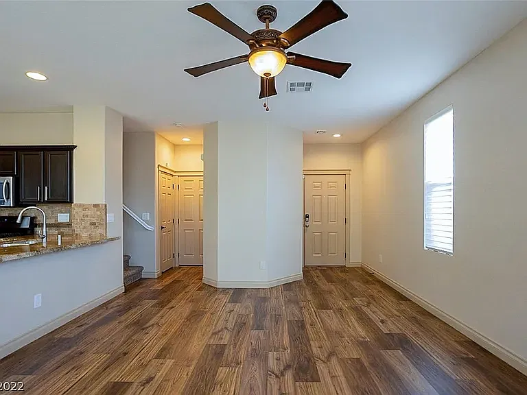 232 Priority Point St — Photo 16