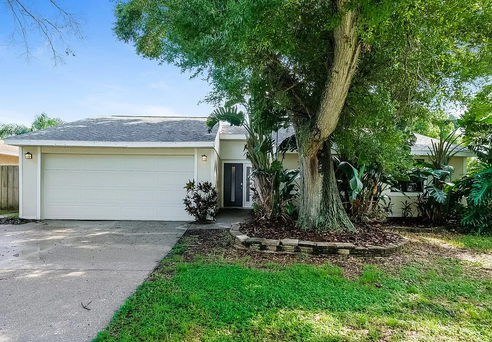 1191 Mineola Cir