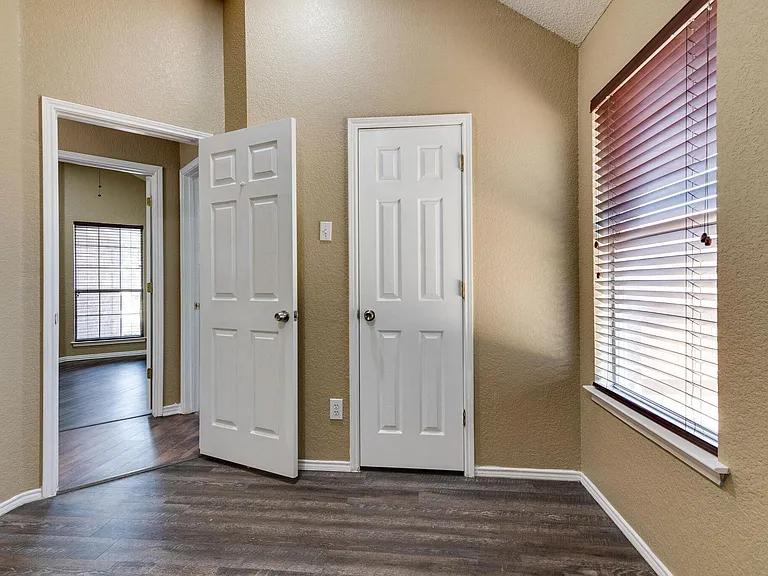 7704 Chandler Ct — Photo 26