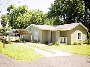 1001 E Riley St, El Reno, OK 73036