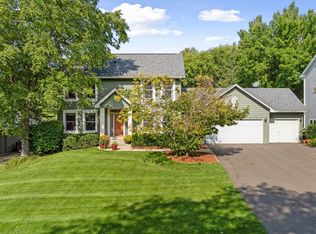 4072 Prairie Ridge Rd, Eagan, MN 55123