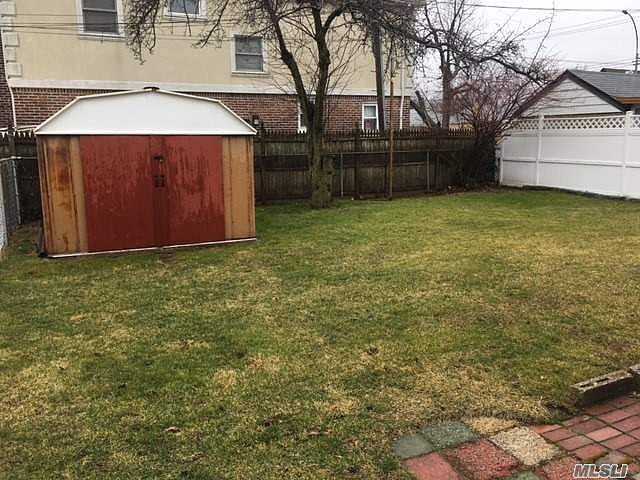 2nd image of 171-08 Pidgeon Meadow Rd