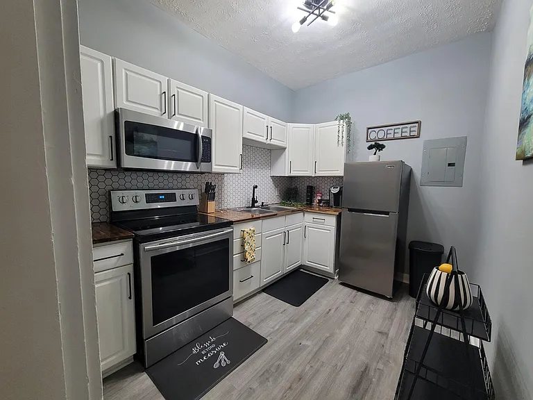 2818 N Capitol Ave #3 — Photo 18