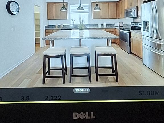 kitchen area with large walk-in pantry