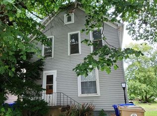 930 42nd St #2, Kenosha, WI 53140