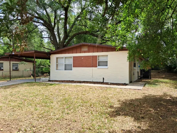 6986 Goldilocks Ln, Jacksonville, FL 32210