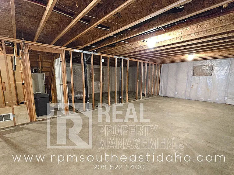 2801 E Chasewood Dr — Photo 29