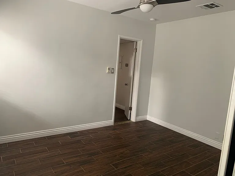 4231 Alcove Ave — Photo 10