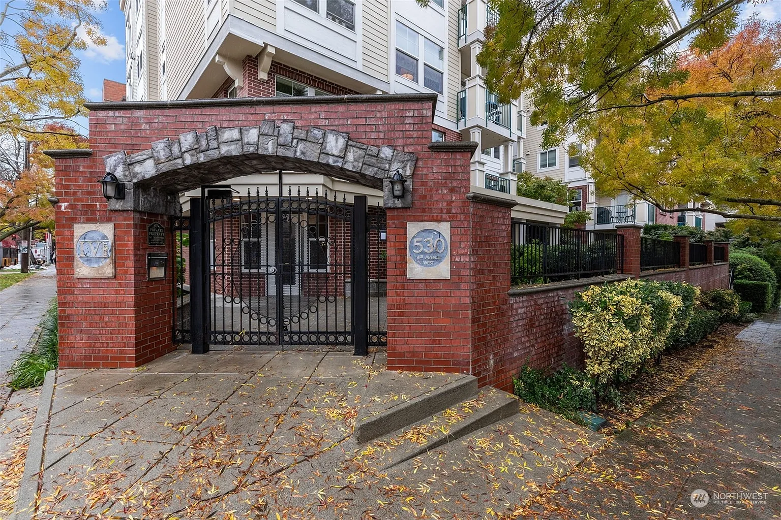 530 4th Avenue W #204 photo 1