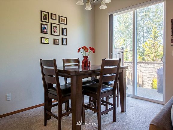 4th image of 1337 52nd Street NE #1204