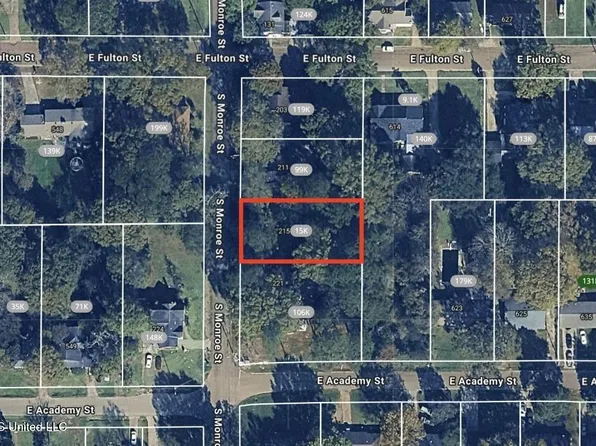 215 S Monroe St, Canton, MS 39046