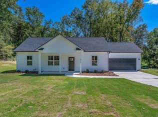 215 Wiles St, Iva, SC 29655