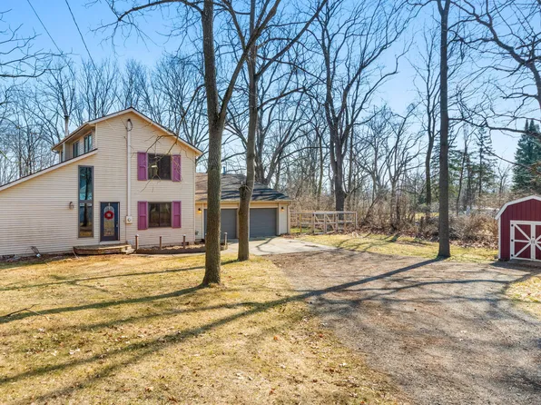 7149 Bayview Rd, Jackson, MI 49201