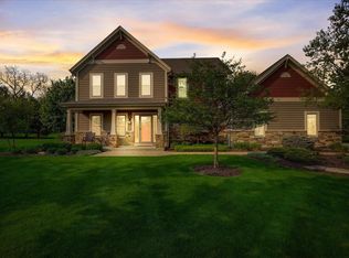 N73W22542 Edgewood Ln, Sussex, WI