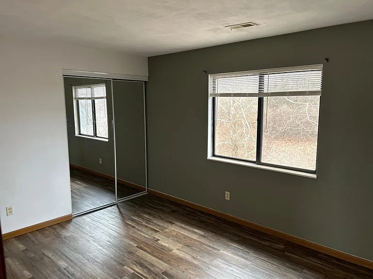 537 Vicksburg Dr #12 — Photo 19