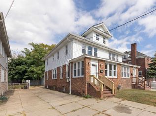 65 E Seaman Ave, Freeport, NY 11520