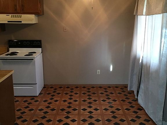 4th image of 505 Bruce Ave NW #4854239