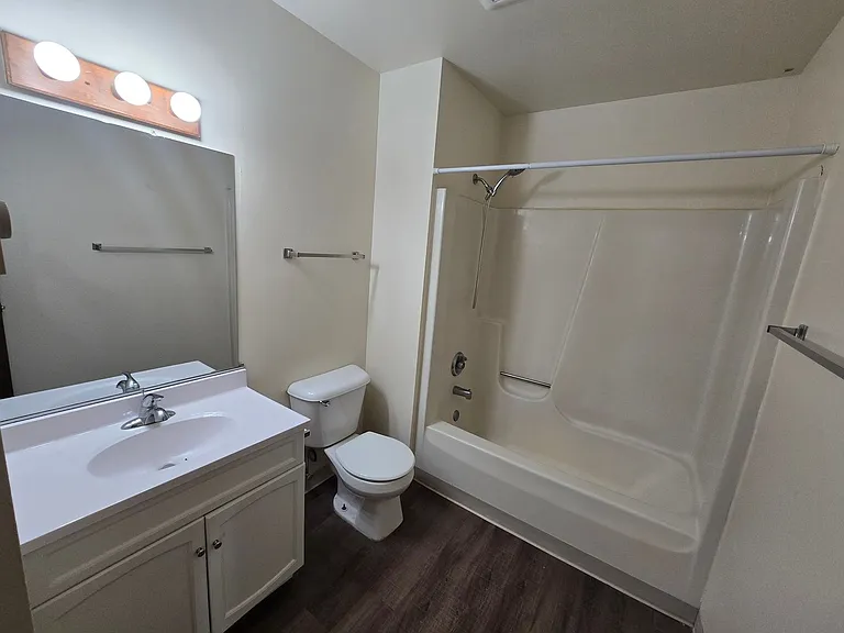 4727 Fairfax St — Photo 2