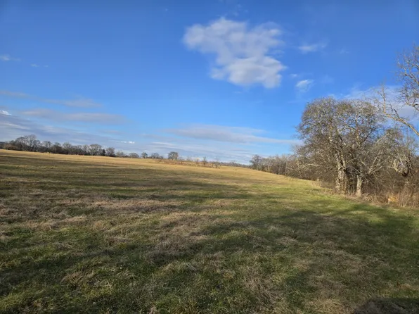 7 Deshea Creek Rd, Gallatin, TN 37066