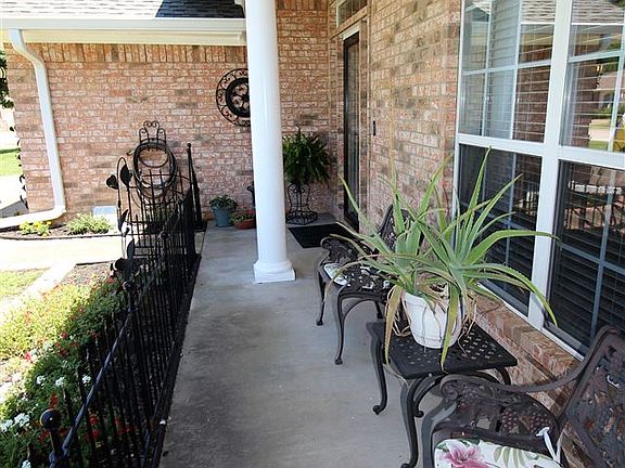 3rd image of 3620 Longmorn Ln