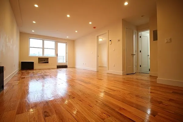 Rented by Nooklyn NYC LLC | media 7