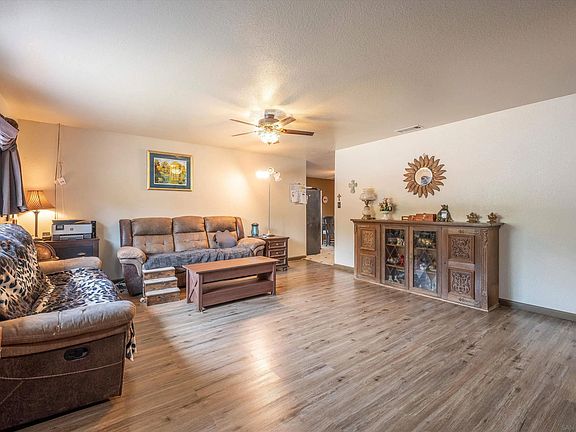 5th image of 25809 Holly Ave