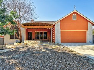 74 Crazy Cross Rd, Wimberley, TX 78676