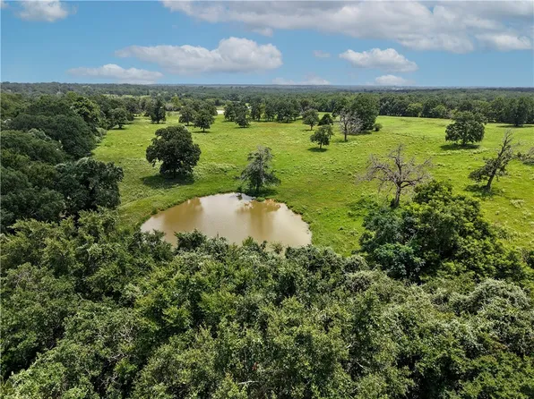 Fm 391, Hearne, TX 77859