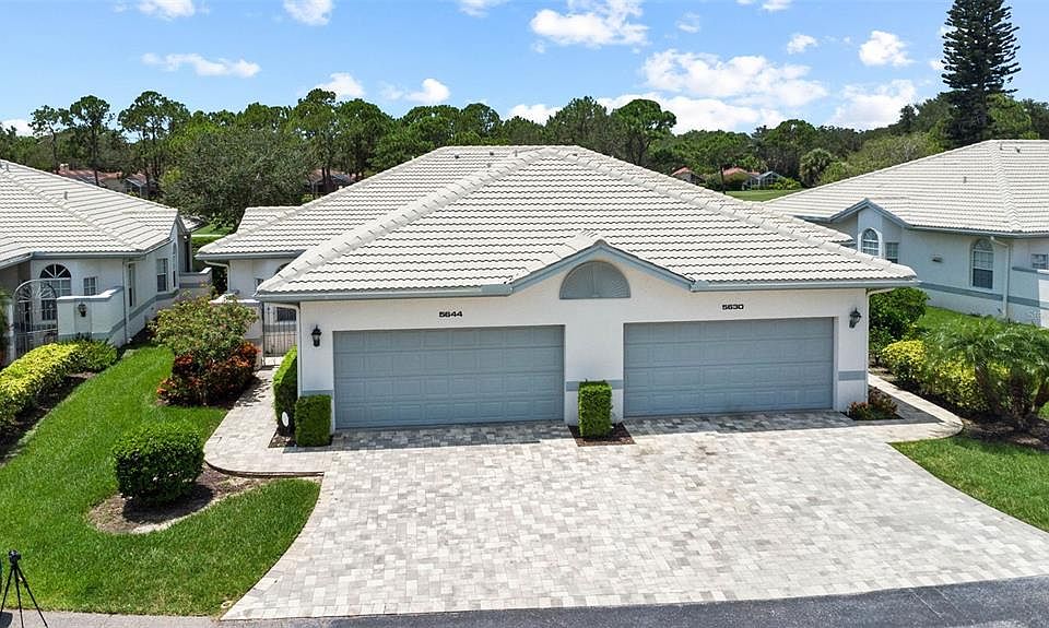 1st image of 5630 Long Common Cir #5