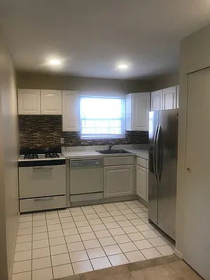 Rented by Brown Harris Stevens | media 4