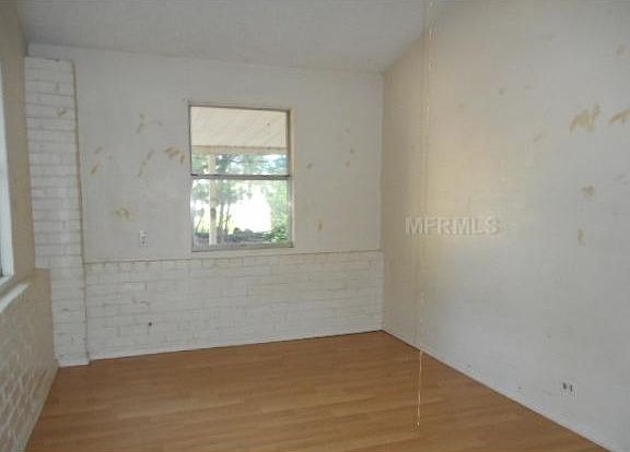 3rd image of 15772 Morgan St