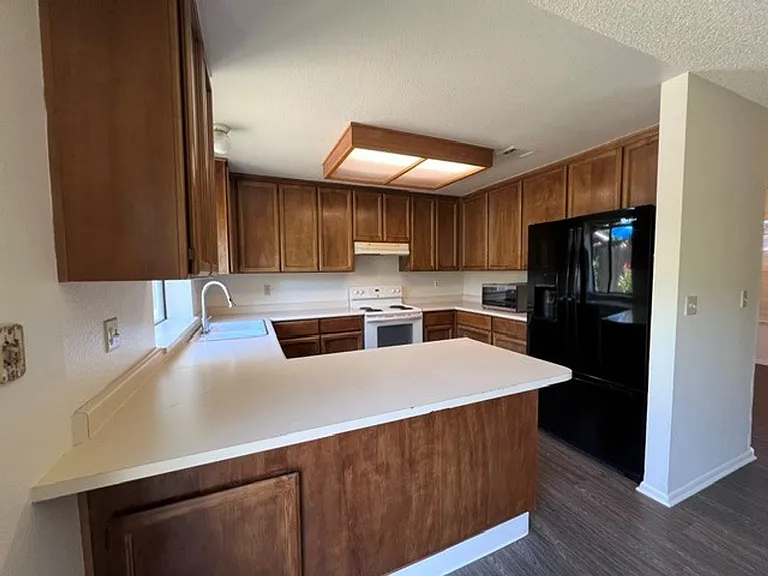 7531 Deltawind Dr — Photo 6