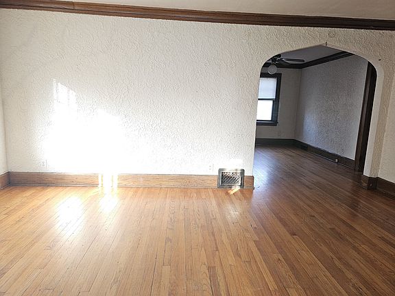 2nd image of 914 18th Ave #1