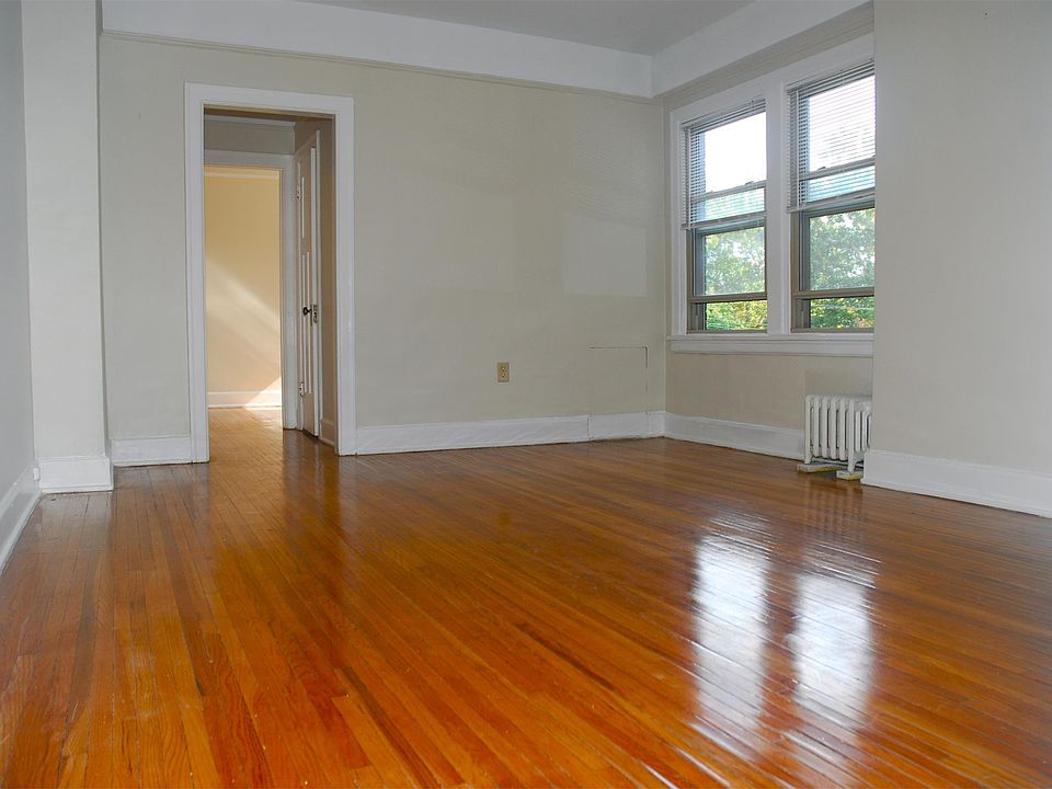 1st image of 1130 Parker St APT 317