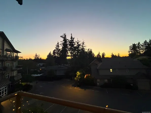 2220 Sooke Rd #304, Colwood, BC V9B 0G9