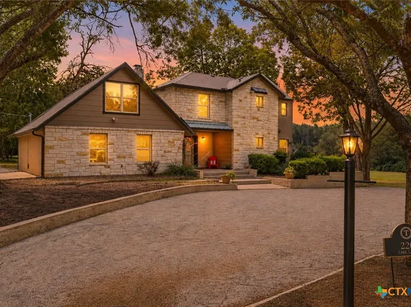 220 Lark Ln, New Braunfels, TX 78132