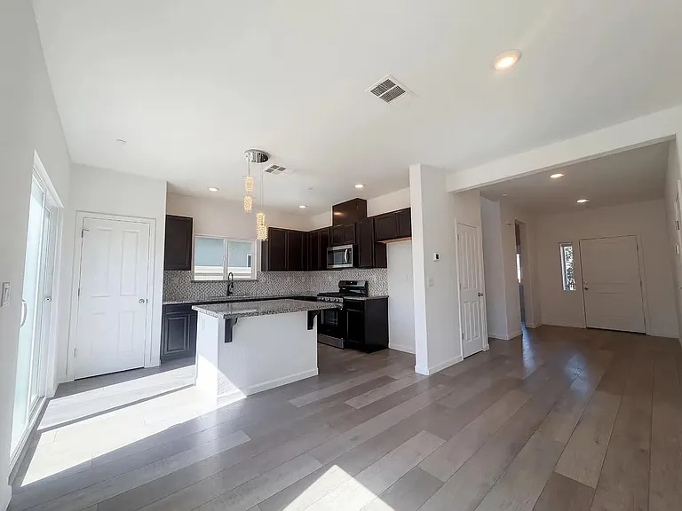 4571 Juneberry Dr — Photo 7