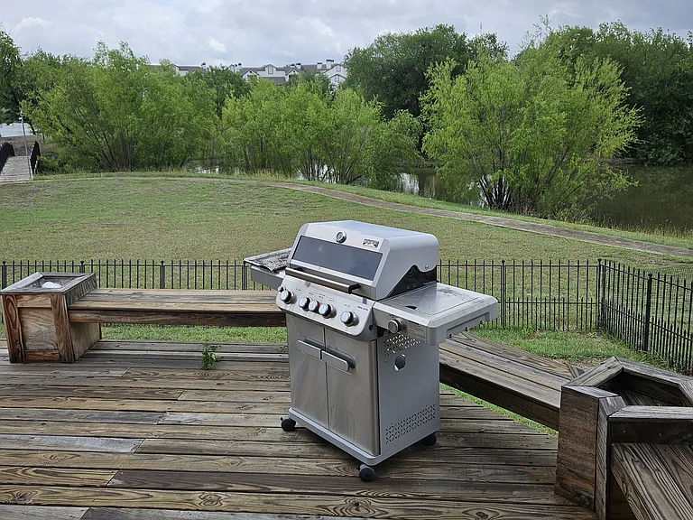 BBQ Pit with Lake View