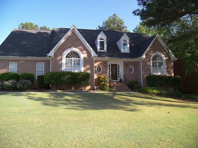 1st image of 2701 Brentford Ln