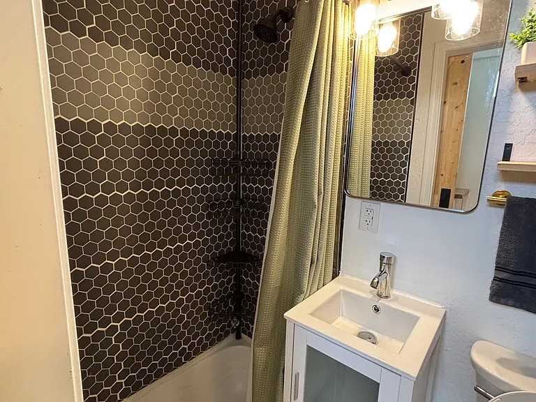 3320 W Orangewood Ave #1 — Photo 8