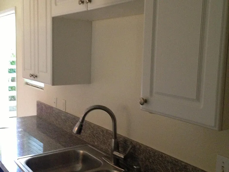 4627 Tilden Ave — Photo 3