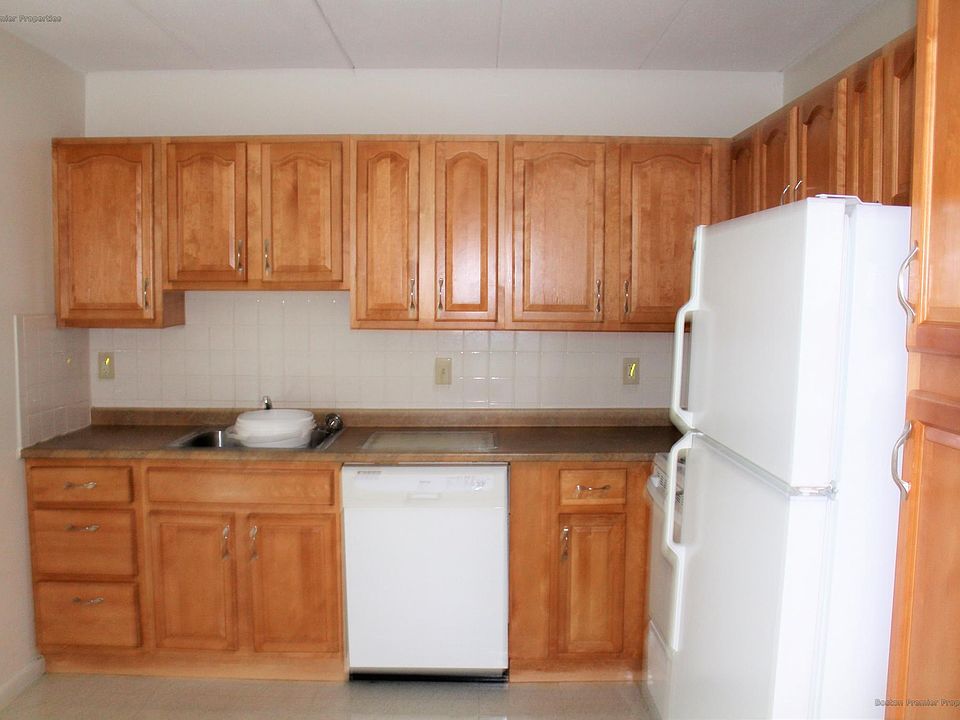 1st image of 182 Quincy Ave #41A