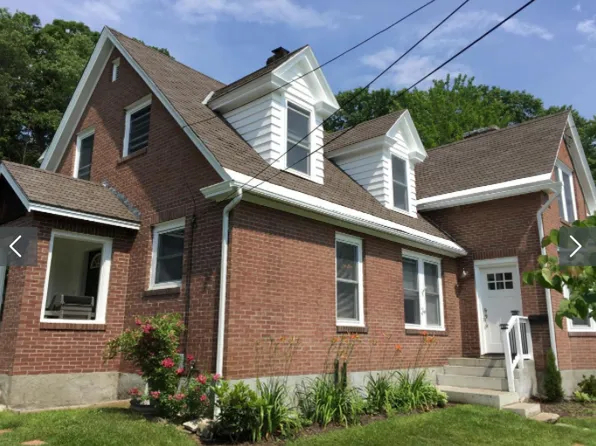 24 Young St Floor 2, Lebanon, NH 03766