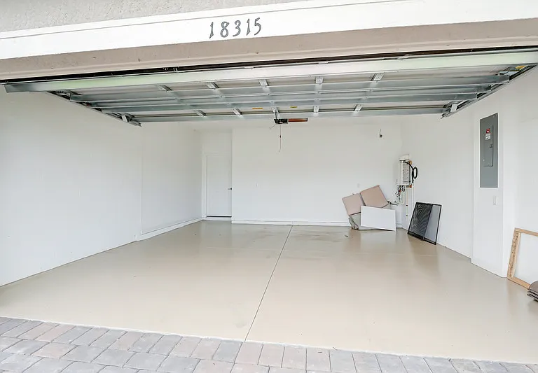 18315 Ridgeline Dr — Photo 37