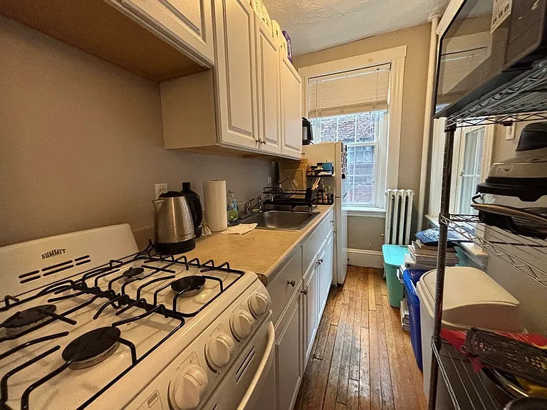 26 Myrtle St #3 — Photo 11