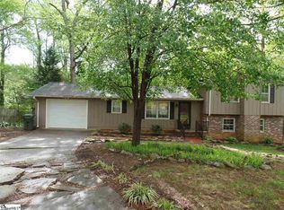 313 Anglewood Dr, Simpsonville, SC 29680