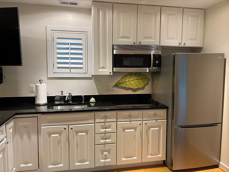 18 E Lake Dr #1 — Photo 7
