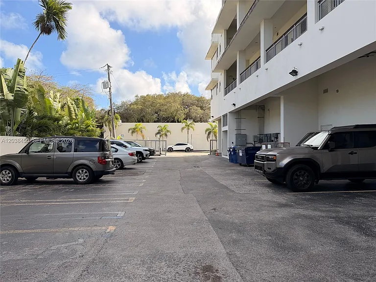 6701 Biscayne Blvd #305 — Photo 11