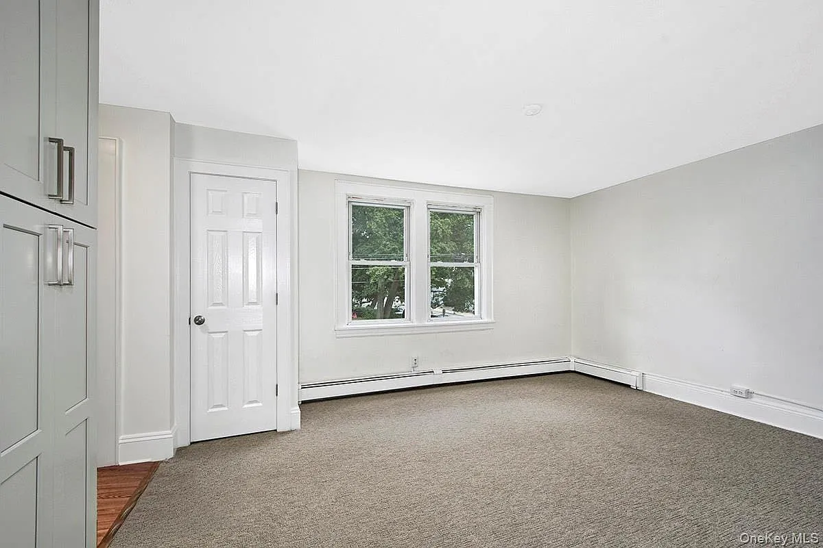 2 bed, 1.0 bath, 1039 sqft, $3,500 — Photo 3