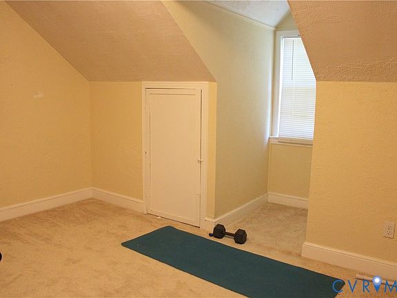 5th image of 902 Hampton Rd